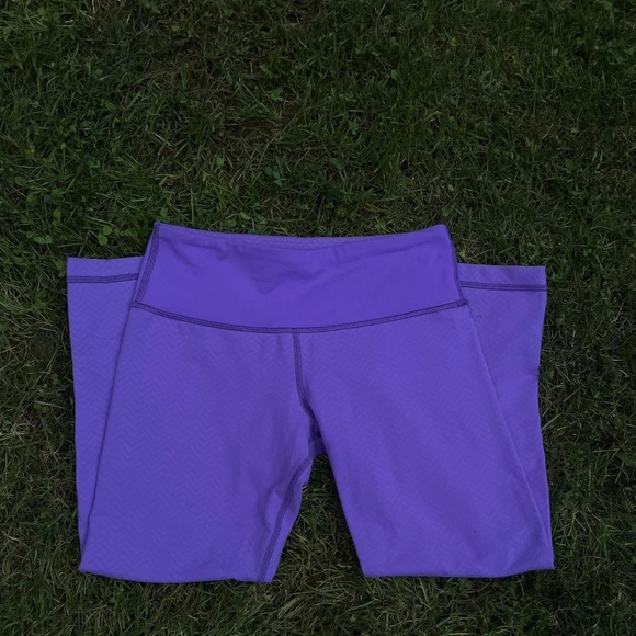 Purple size 4 Lululemon Capri Leggings - Picture 6 of 6
